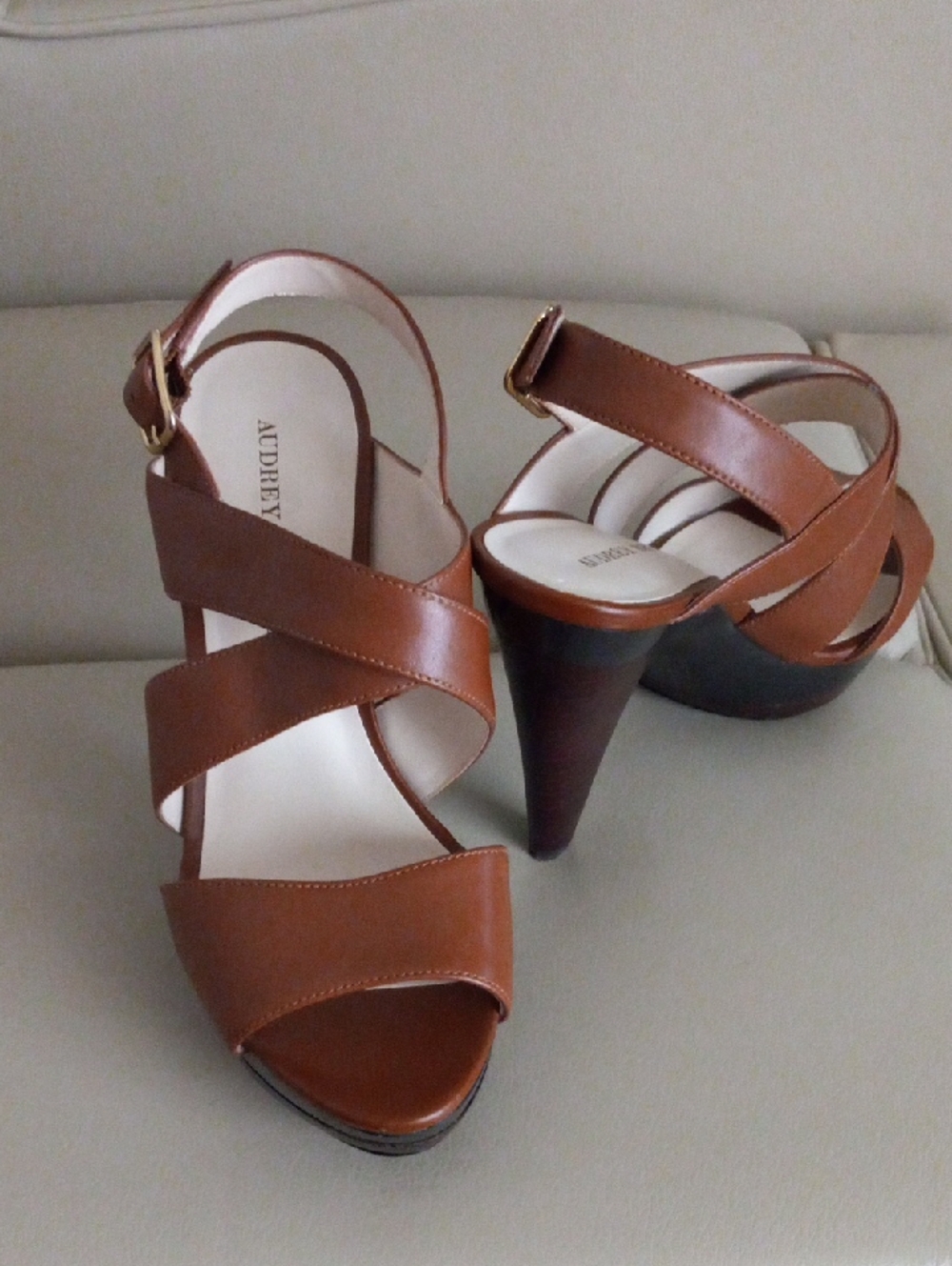 Audrey Brooke Tan Brown Leather Platform Slingback Heels Size: 7M - Picture 6 of 17